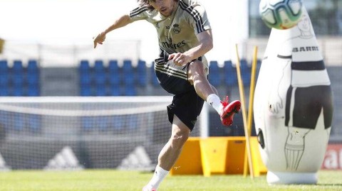 春日渐醒，战歌将起：镜头下的皇家马德里复训日记