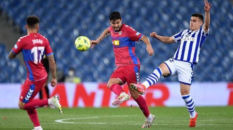 皇家社会主场完胜埃尔切，关键进球锁定胜局