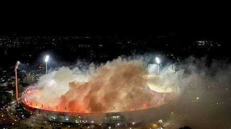 爱琴海之畔的红色狂想曲：塞萨洛尼基三十四载圆梦之旅