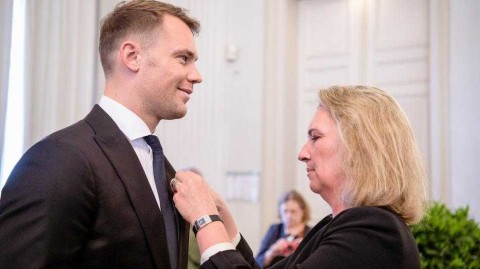 巴伐利亚荣光属于守护神