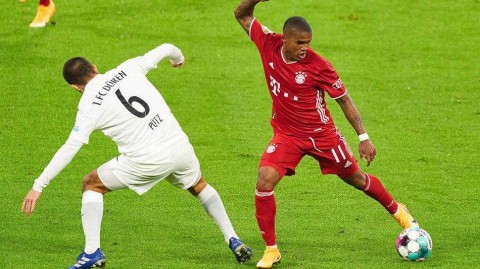 德国杯战报：舒波莫廷双星闪耀，拜仁慕尼黑客战三球轻取杜伦