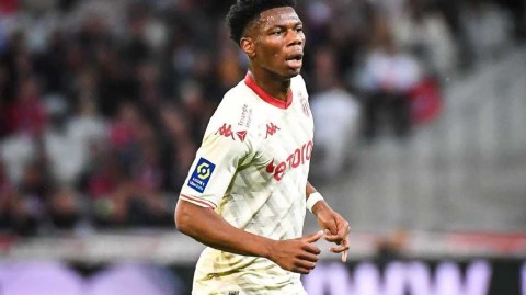 法甲拦截王琼阿梅尼的银河战舰之路