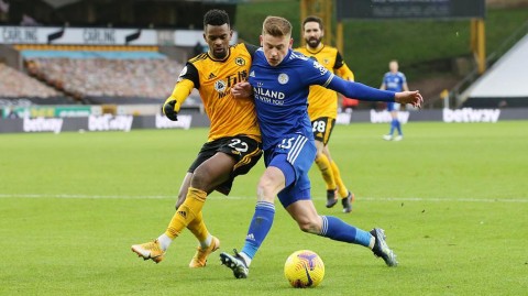 莫利纽克斯的闷平之夜：狼队顽强阻击，莱斯特城争冠步伐再受阻