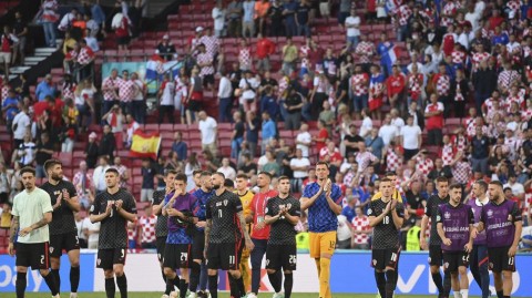 荣耀与永不言弃：克罗地亚狂想曲在哥本哈根雨夜奏响最强音