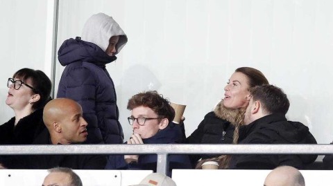 红魔队长回家，目光所及皆是回忆：鲁尼战旧主，妻儿见证下的温情一夜