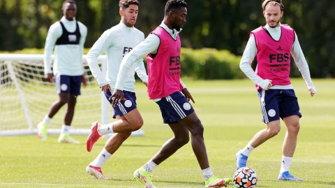 蓝狐蓄势待发：莱斯特城备战英超次轮，新援亮相训练场