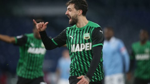 萨索洛留住锋线支柱，与老将卡普托续约至二零二三年