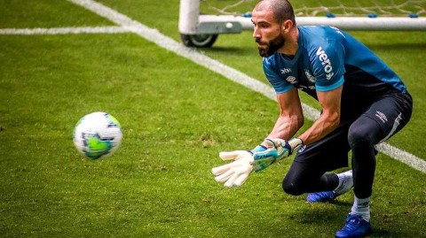 巴甲焦点战回顾：格雷米奥与米内罗竞技的激烈平局