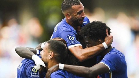 特鲁瓦主场激战雷恩，双方锋线对决握手言和