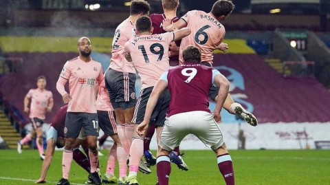 特夫摩尔球场的寒夜，本·米一击制胜送“刀锋”跌落纪录深渊