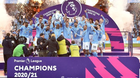 英超收官战完美落幕：曼城五球大胜埃弗顿，阿圭罗传奇告别伊蒂哈德