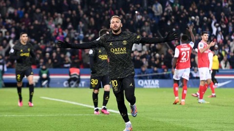 法甲巅峰对决：巴黎激战兰斯内马尔闪光维拉蒂染红