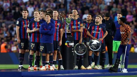 红蓝军团完美谢幕诺坎普 青春风暴吹响巴萨新征程