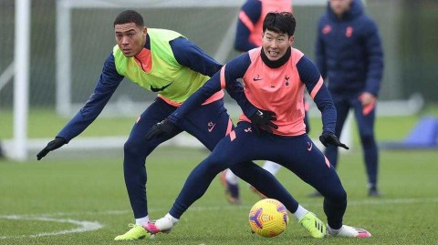 寒冬中的白百合：热刺将士全力备战英超第20轮