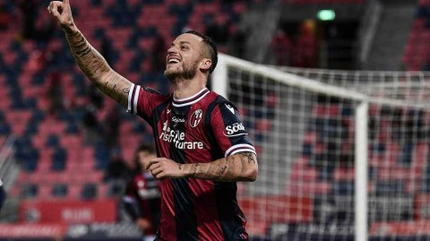 意甲焦点战：博洛尼亚主场完胜卡利亚里，阿瑙托维奇传射建功