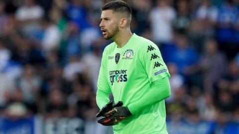 梦想启程托特纳姆热刺喜迎意大利新门神维卡里奥