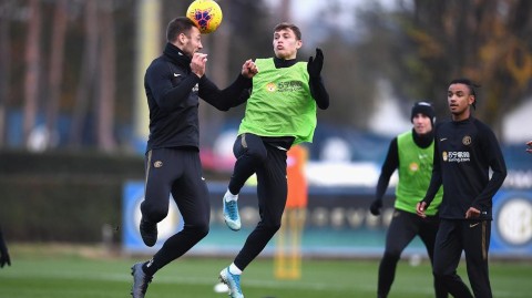 蓝黑军团枕戈待旦：2019初冬的苏宁中心备战纪实