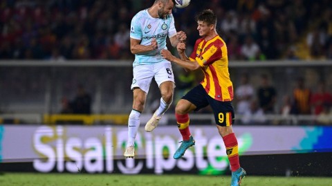 蓝黑军团逆转夺首胜 意甲新赛季烽火重燃