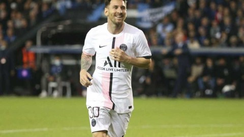 梅西的巴黎岁月：从天价合约到王子公园的短暂传奇