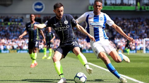 英超史诗一刻：阿圭罗绝杀扳平，蓝月亮争冠巅峰战