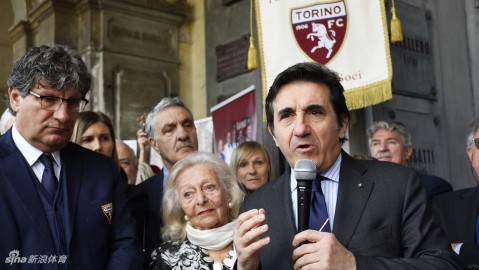 苏佩加空难七十载祭：都灵山上那座教堂，见证了“公牛王朝”的陨落与不朽