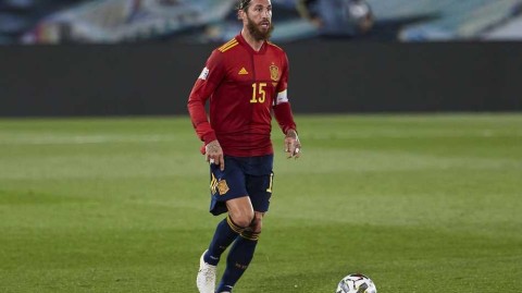 水爷不朽传奇！追平布冯欧洲出场纪录，这些经典瞬间你还记得吗