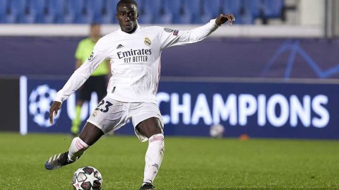 欧冠经典一战：门迪造红牌+世界波绝杀，皇马客场降服“真蓝黑”