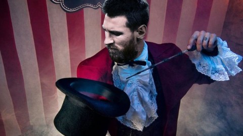 绿茵魔术师转战大帐篷：梅西C罗领衔，足坛巨星在马戏团的奇幻秀