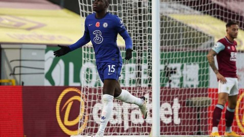 特富摩尔雨夜蓝桥高歌，切尔西三球完胜伯恩利