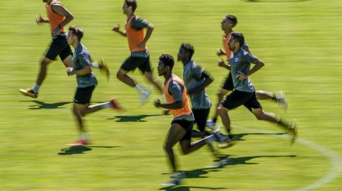 疫情中的等待与希望：卢加诺球员挥汗备战，静待瑞士联赛归来