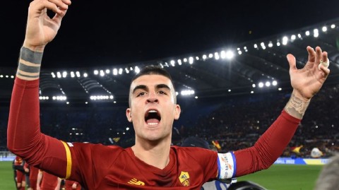 罗马后防中坚曼奇尼续约锁定红狼未来