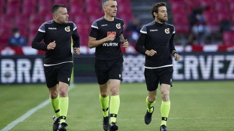 石榴军团主场大捷，送埃瓦尔十五轮不胜