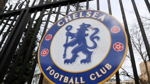 没有足球比赛的时光 空荡看台静待往昔喧嚣