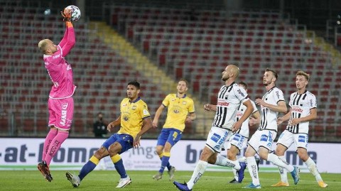 欧联杯惊现七球大屠杀 林茨狂胜斯特雷达创资格赛经典