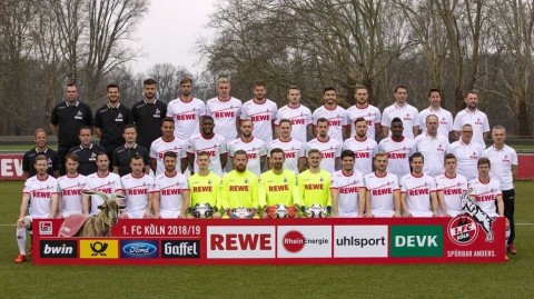 科隆全家福定格的时刻：莫德斯特的笑容与城市荣耀