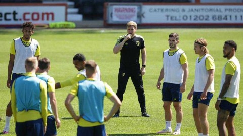 樱桃军团最后一搏 伯恩茅斯迪拜集训备战生死战