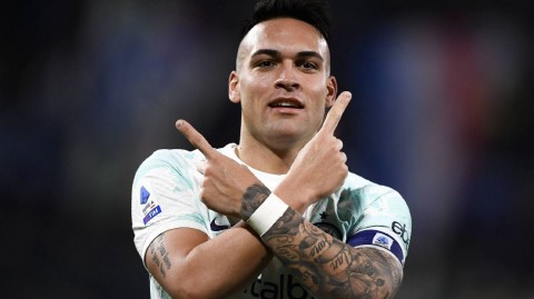 蓝黑军团客场逆转告捷 劳塔罗梅开二度显锋芒