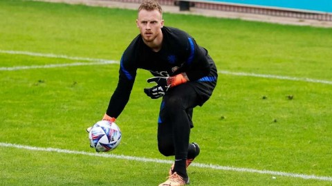 橙衣军团备战欧国联 德里赫特领衔训练场展现斗志