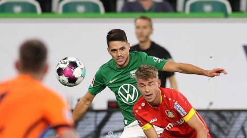 狼堡药厂新赛季互交白卷，一场沉闷平局背后的历史性一刻