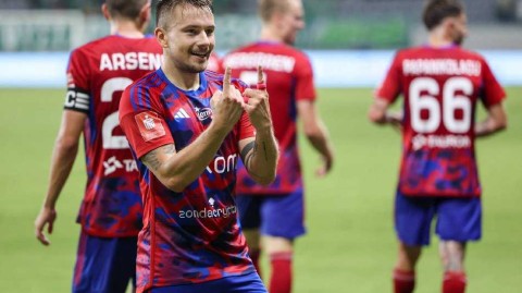 欧冠之夜黑马狂奔琴斯托霍瓦力克阿里斯进军附加赛