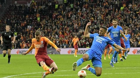 欧联杯疯狂之夜：加拉塔萨雷四球轰塌马赛，费古利独造三球导演进球盛宴