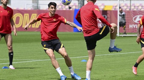 罗马城下的最后冲刺：红狼将士全力备战罗马德比