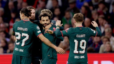 欧冠烽火红军客场奏捷 三球完胜提前突围