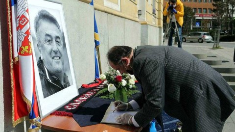 塞尔维亚永远怀念您：一代名帅安蒂奇的足球史诗与不朽身影