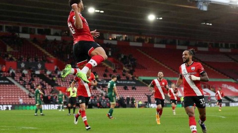 圣徒主场三球轻取刀锋战士 南安普顿送谢菲联联赛第十一败