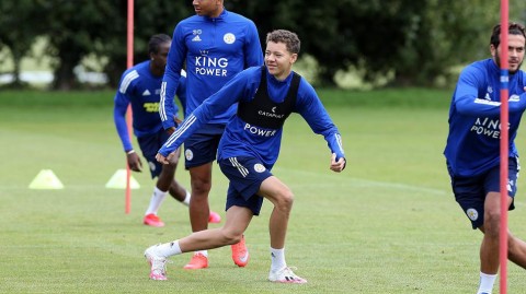 蓝狐厉兵秣马，英超新章待启