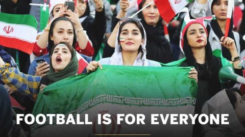 德黑兰的眼泪与欢笑：伊朗女性冲破四十年禁足令，终圆现场看球梦