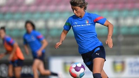 蓝衣军团蓄势待发意大利女足欧洲杯前奏