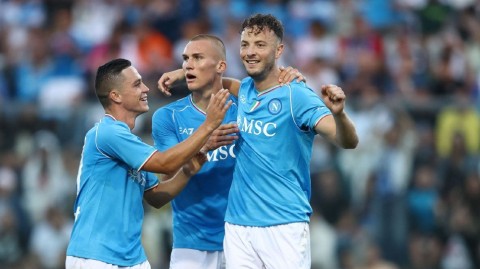 蓝衣军团桑格罗堡练兵记 卫冕冠军小胜德甲劲旅