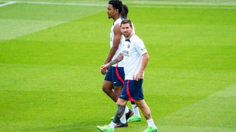 梅西领衔大巴黎备战新赛季法甲揭幕战